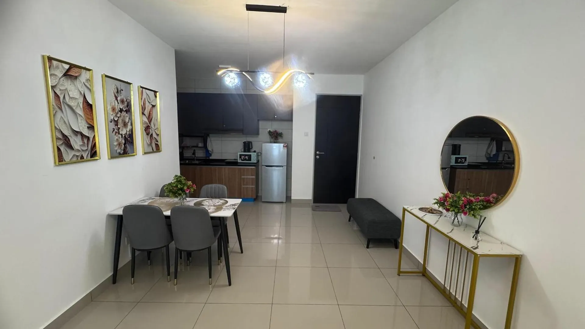 Raycation Homestay Johor Bahru Apartment